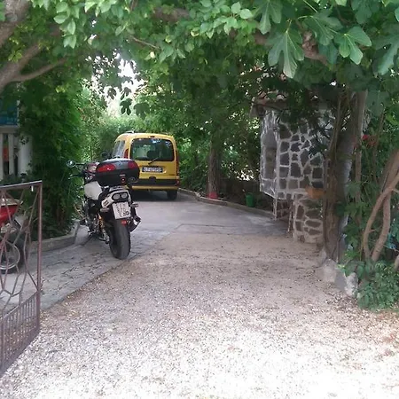 Atlija Affittacamere 3*
