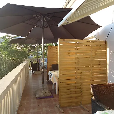 Guest house Atlija Biograd Na Moru